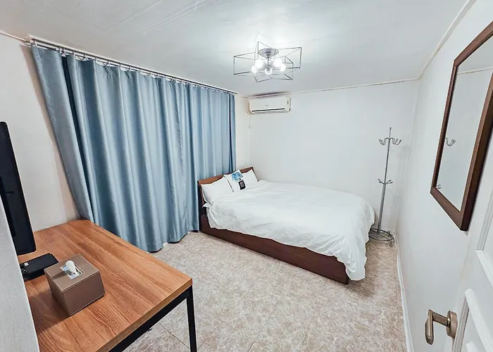 Hongdae 2 Bedroom 1 Bathroom Kingbed *